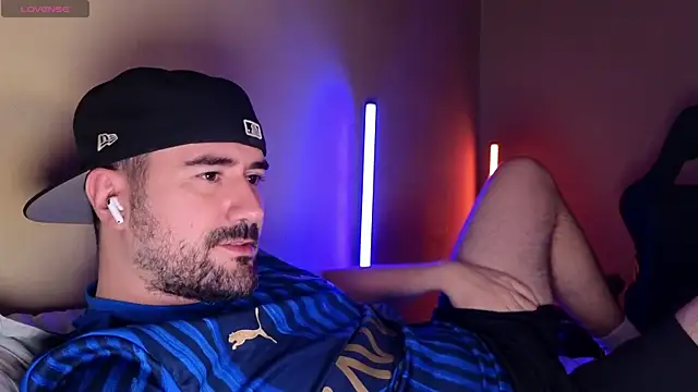 DominantTheo online show from April 10, 3:13 am