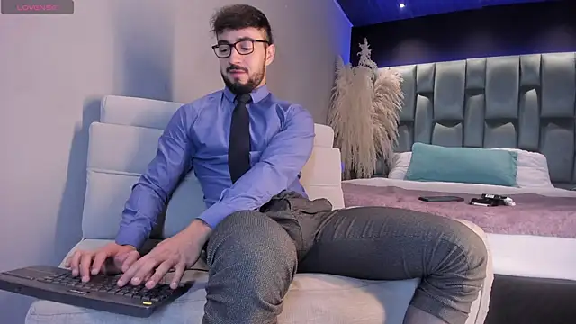 MarkWalker   online show from January 30, 10:50 am