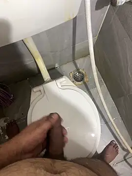 Snapshot of Rahuldhe22 chatting on December 20, 8:12 pm Rahuldhe22 online show from December 20, 8:12 pm