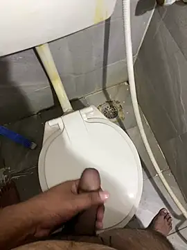 Snapshot of Rahuldhe22 chatting on December 13, 9:09 pm Rahuldhe22 online show from December 13, 9:09 pm