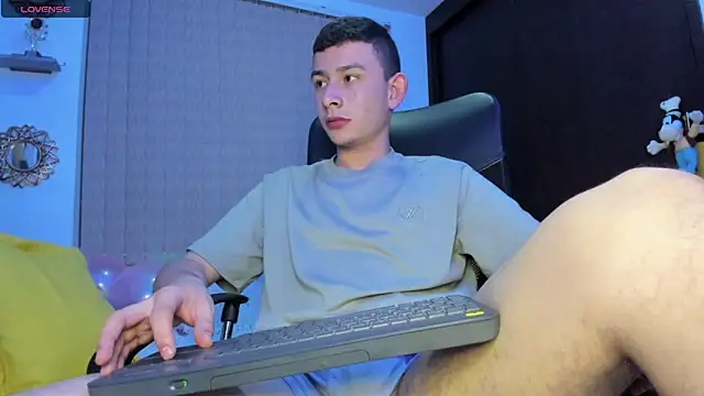 Christ Miller3 online show from February 16, 5:04 am