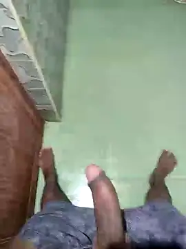 Snapshot of yo19boy chatting on December 27, 10:01 am yo19boy online show from December 27, 10:01 am