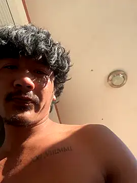 juniiorre online show from October 18, 12:32 pm