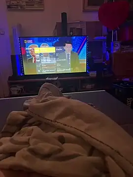 Snapshot of David19932908 chatting on December 5, 10:34 pm David19932908 online show from December 5, 10:34 pm