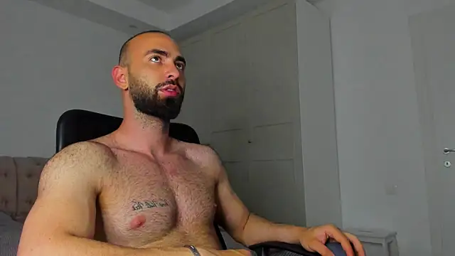MichaelMasterss online show from May 27, 9:12 pm