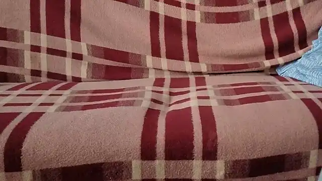 cumloverboyxx69 online show from December 18, 1:40 pm