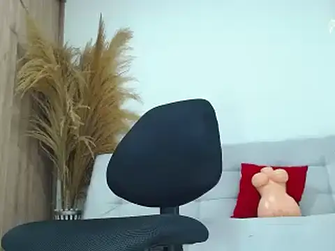 Liam-bolt online show from December 4, 5:55 pm