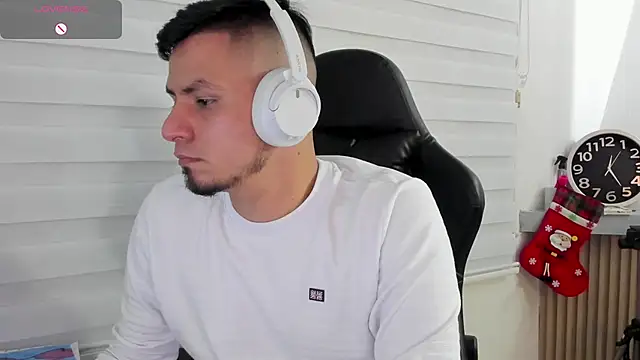 Rick Diesel  online show from December 4, 5:25 am