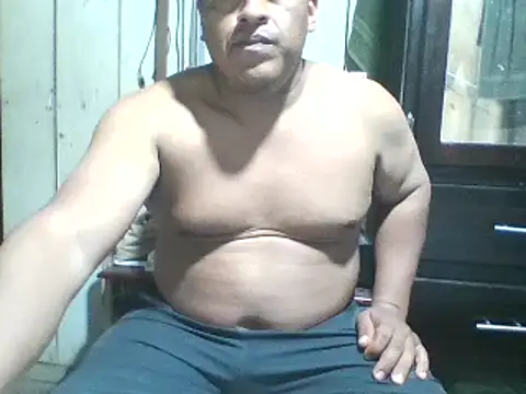 Snapshot of ELVERGON43267 chatting on March 17, 1:46 am ELVERGON43267 online show from March 17, 1:46 am