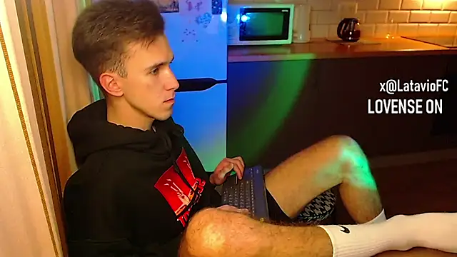 Midnighter  online show from October 30, 11:39 pm