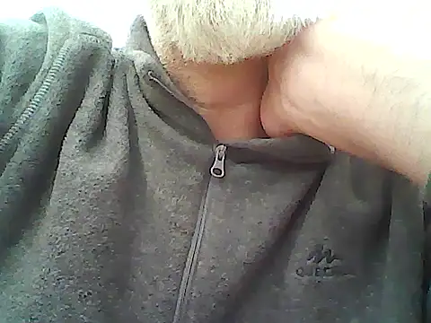 xcimeru online show from February 11, 2:57 pm