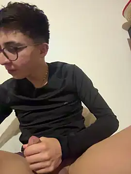 CamiRojas boy online show from March 1, 4:45 am