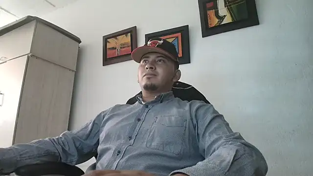 myke andrade online show from October 25, 8:21 pm