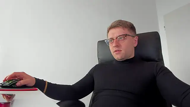 Findom guy online show from March 19, 12:45 pm