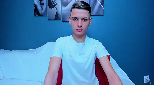 andboyfor6 online show from January 23, 9:50 pm