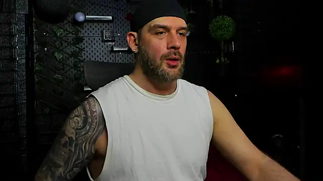 LexXHardy online show from April 5, 11:34 pm