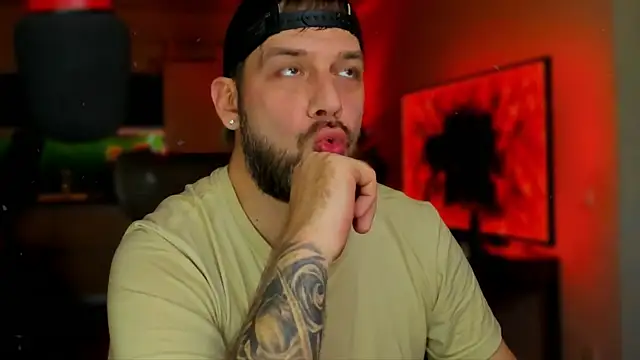 LexXHardy online show from December 21, 8:18 am