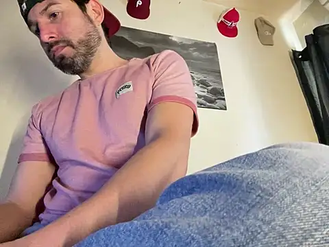 Snapshot of hotraillX chatting on February 15, 6:23 pm hotraillX online show from February 15, 6:23 pm