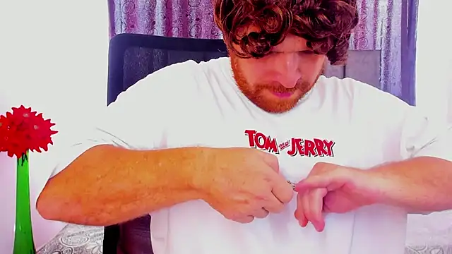 michacosio online show from February 12, 8:29 pm