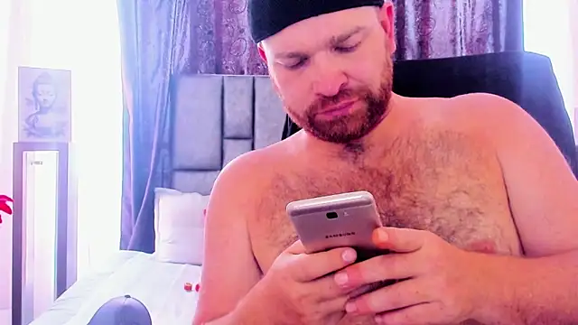 michacosio online show from December 3, 6:49 pm