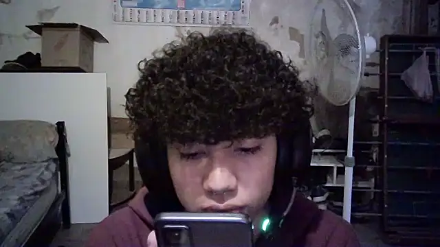 Emv2 online show from April 8, 7:44 pm