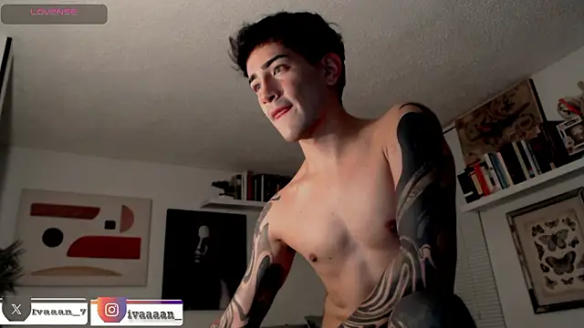 ivaaaan  online show from February 11, 10:15 pm