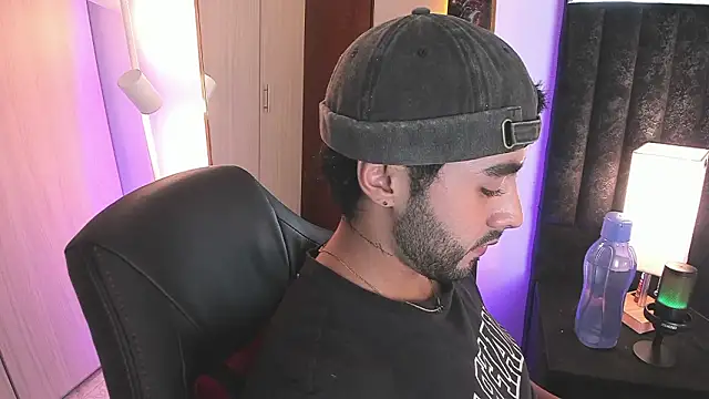 ItsMeEros online show from March 10, 10:27 pm