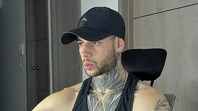  jamesleandros1 online show from September 11, 2:21 am