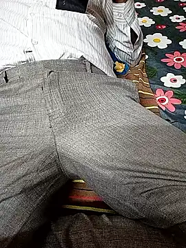 adicma123 online show from April 13, 1:01 pm