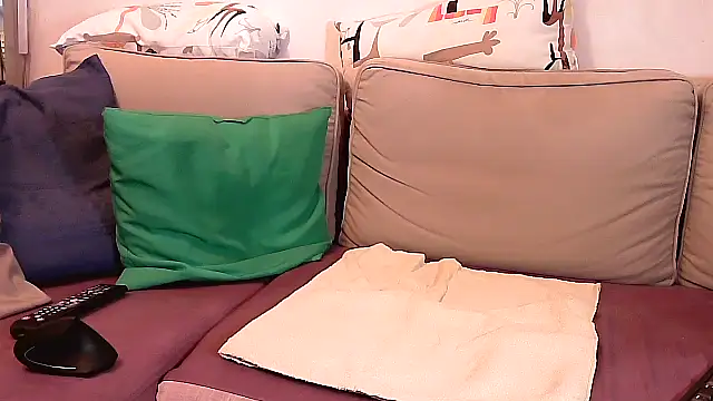 chrichri38xh online show from February 7, 3:08 pm