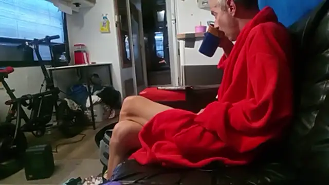 JunkieLiLMethWhore online show from December 2, 5:27 pm