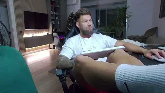 UbbeViking online show from January 2, 7:07 pm