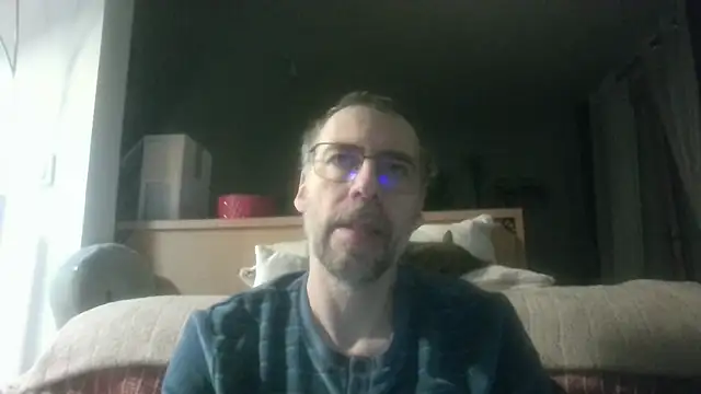 ptitcanard60600 online show from January 13, 12:04 am