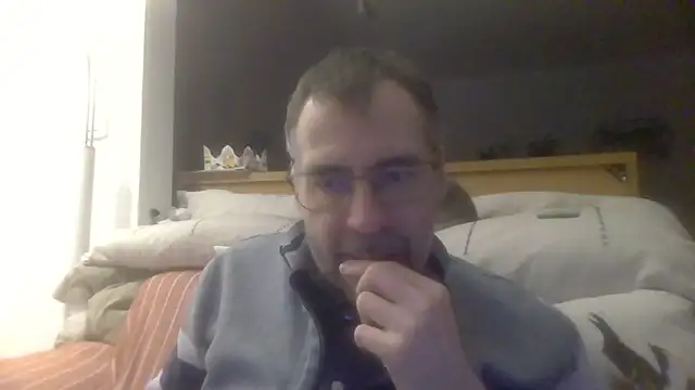 ptitcanard60600 online show from January 28, 10:34 pm