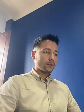 camilo gonzalez02 online show from January 4, 3:17 pm