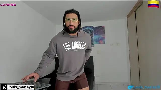 Louis marley   online show from October 12, 4:01 pm