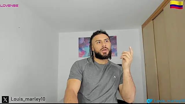 Louis marley   online show from December 4, 10:30 pm