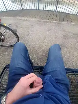 jk1981jk online show from March 21, 3:57 pm