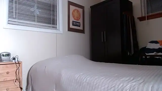 hottottrot691 online show from March 4, 1:23 am