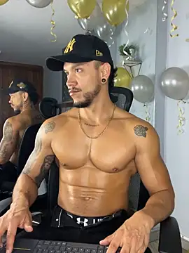 ARON TAYLER01 online show from March 1, 12:34 pm