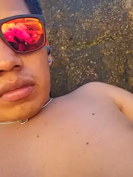 Snapshot of Easing_Order chatting on February 24, 1:02 am Easing Order online show from February 24, 1:02 am