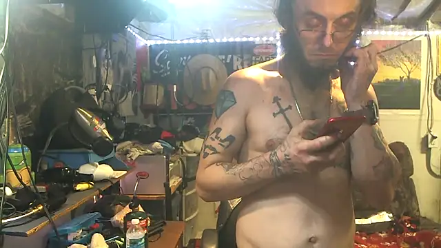 CloudDadddyyy420 online show from December 16, 11:23 pm