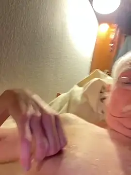 Steffibi1954 online show from December 14, 2:40 am