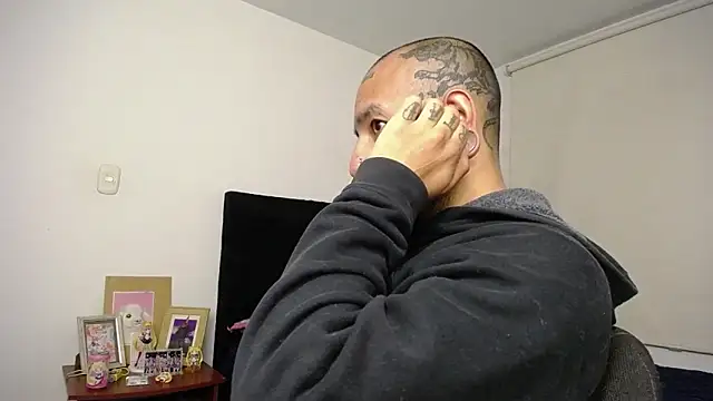 nika 1312 online show from April 21, 5:46 am