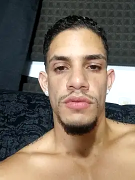 jhonnysnow17 online show from January 18, 7:32 am