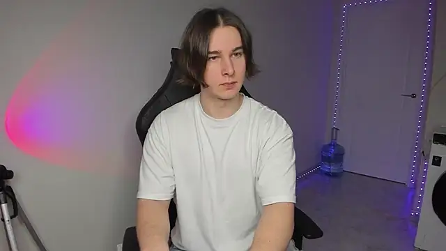 Vincent Strong online show from December 24, 8:00 am