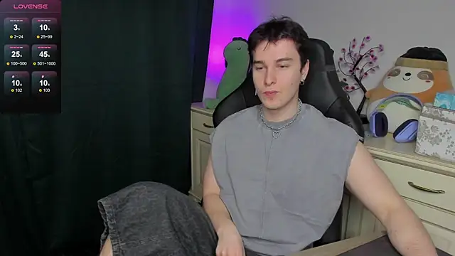 Vincent Strong online show from January 18, 8:27 am