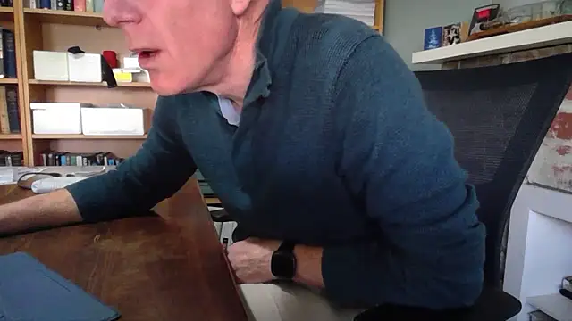 jiggy77777 online show from October 16, 11:02 pm