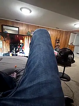 Travislovescum online show from September 21, 5:24 pm