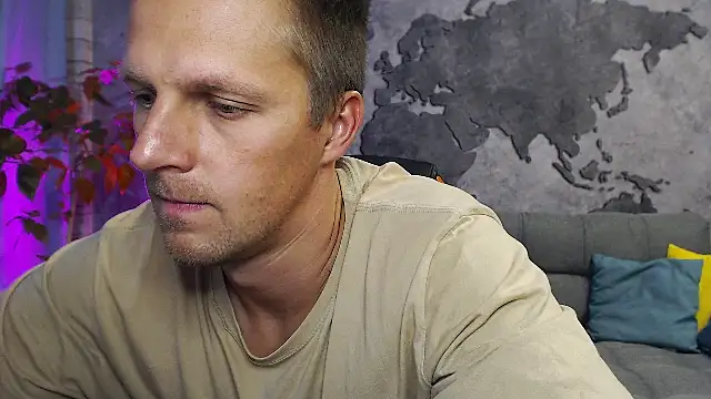 VikingChrisss online show from October 12, 11:04 am